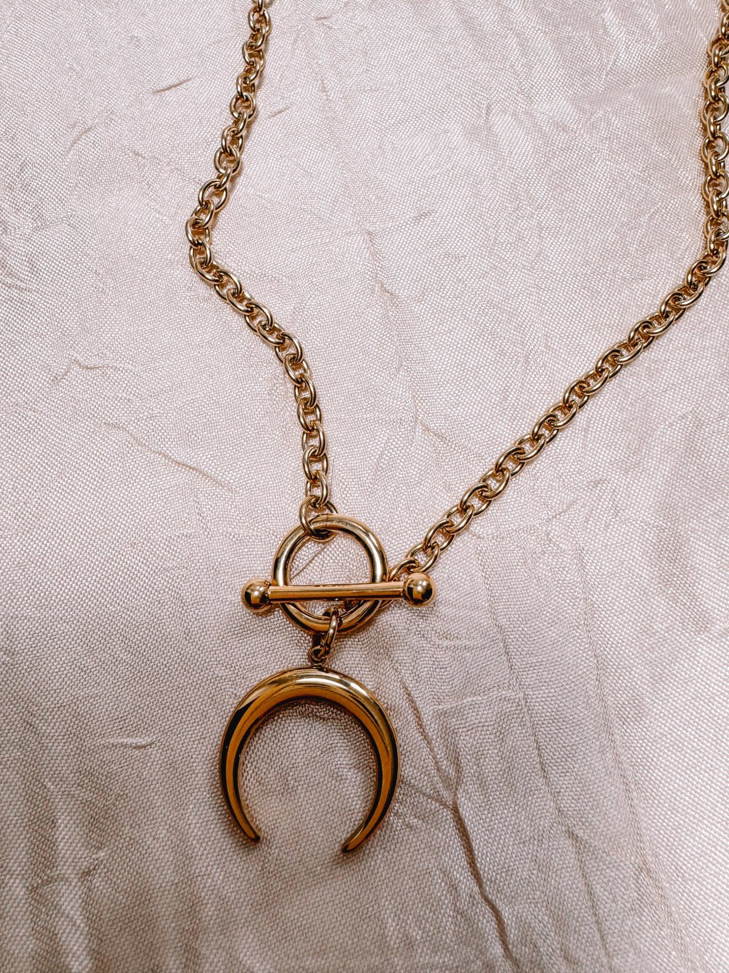 The Crescent Moon Necklace