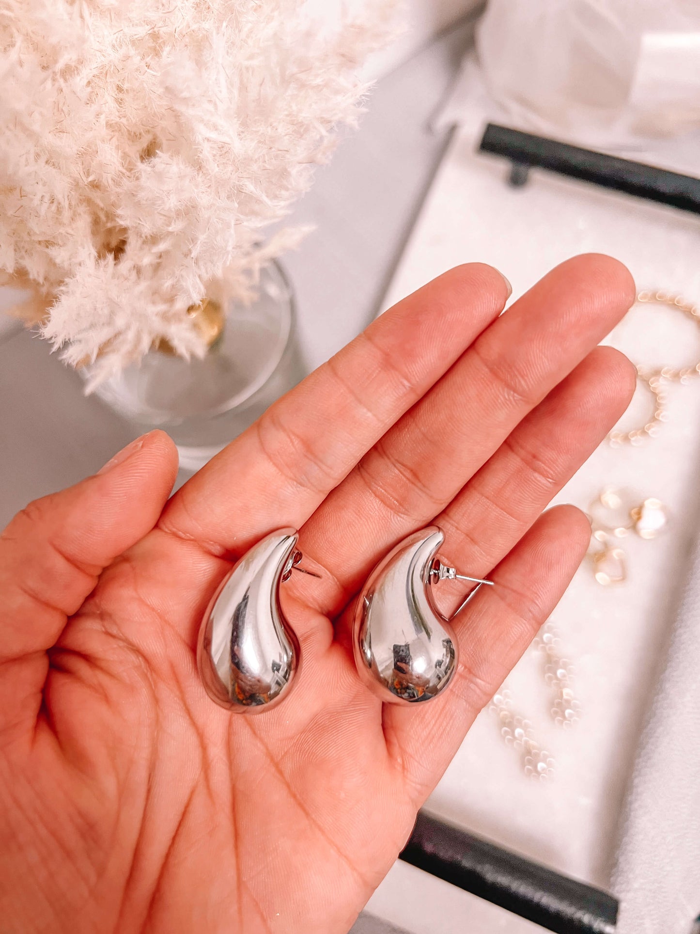 The Drop / Earrings