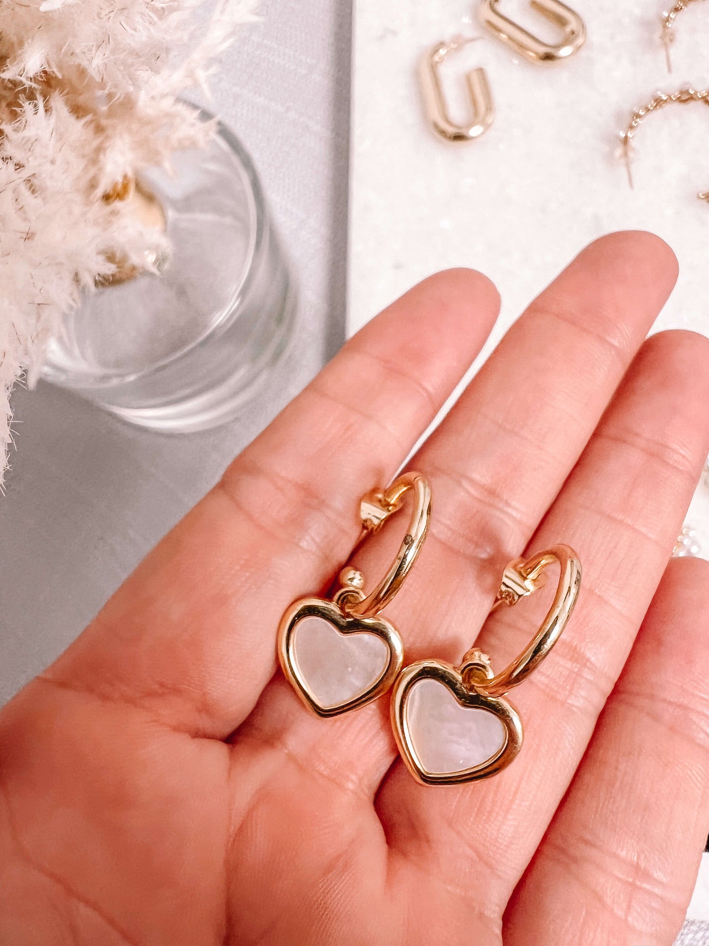 Pearly Hearts / Earrings