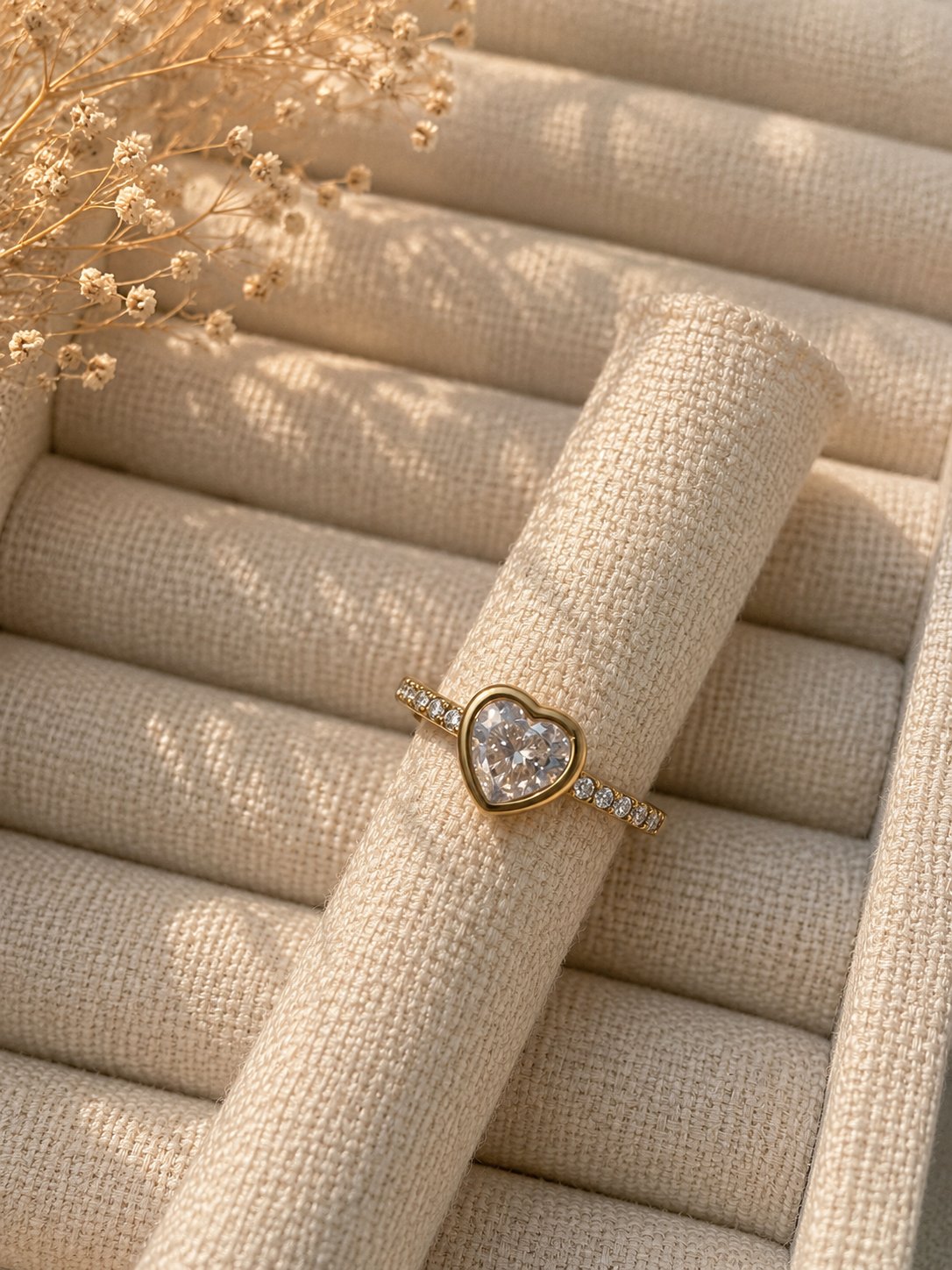 Lovebeam Ring